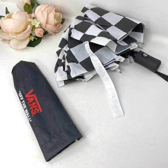 VANS Family Umbrella Checkerboard Black White - Picture 5 of 6